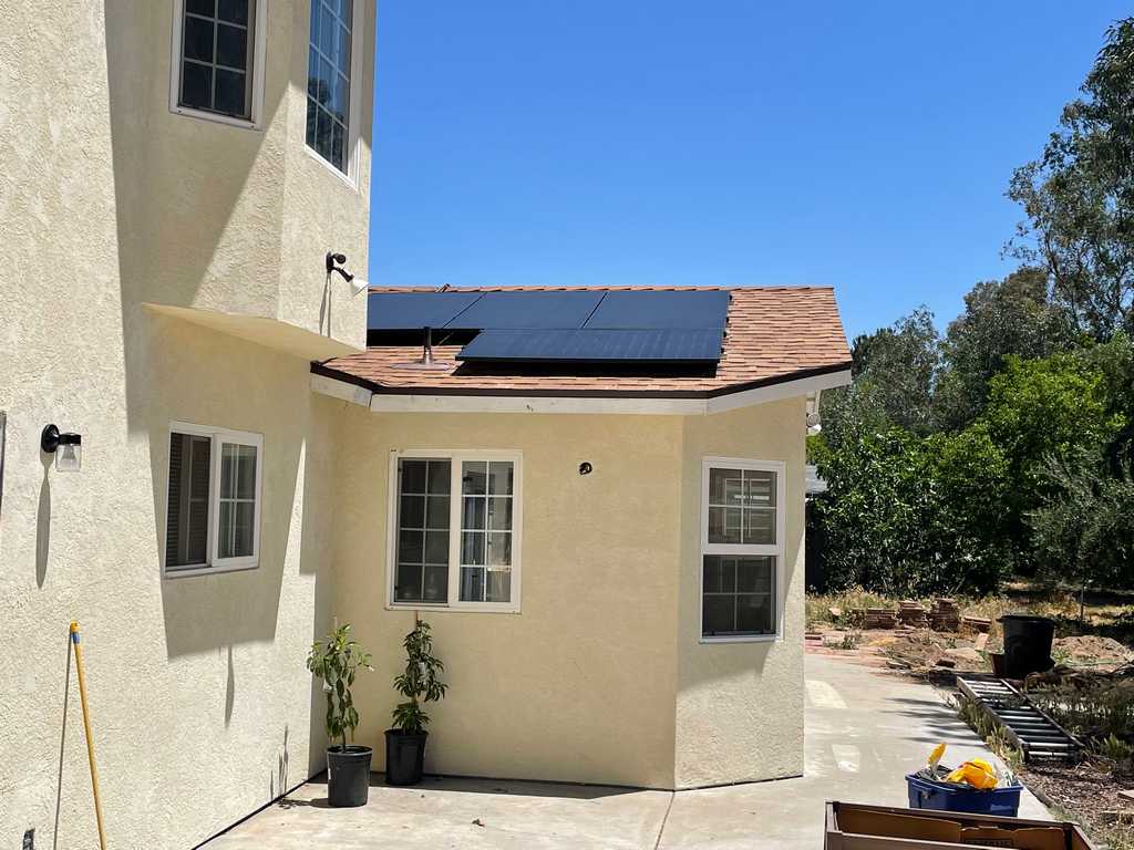Ramona roof,%20solar%20and%20stucco_27.JPG