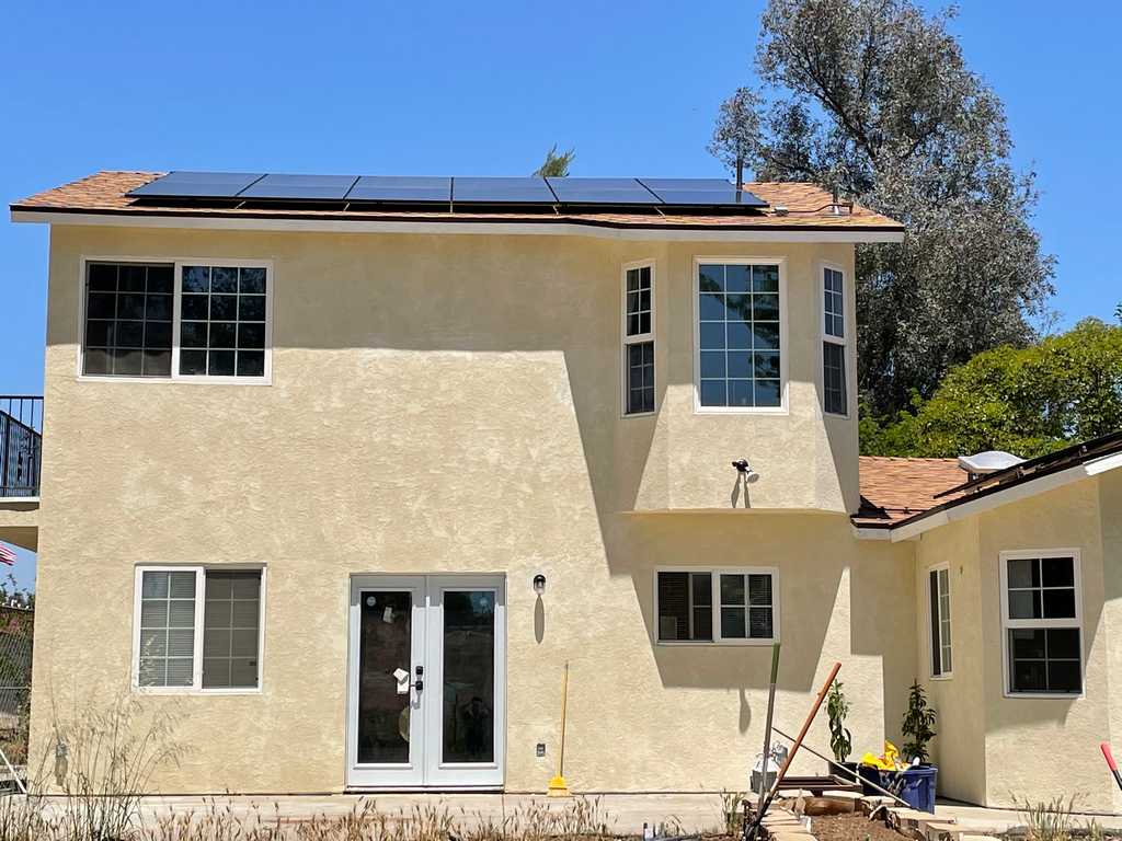 roof-solar-stucco-11