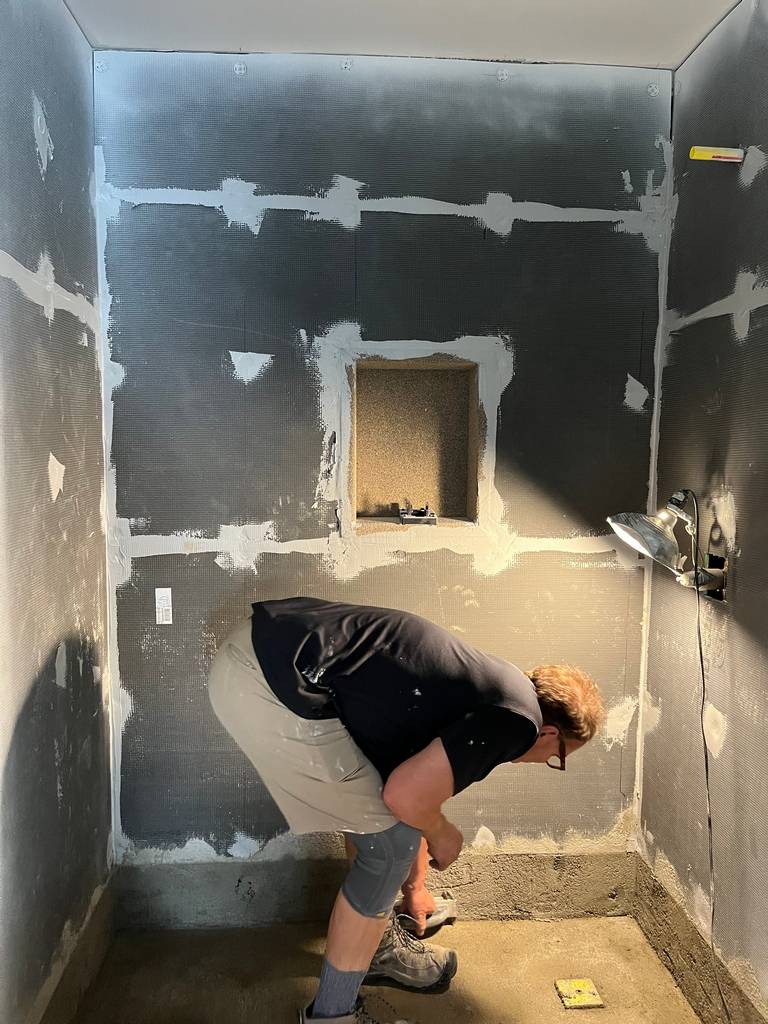 Concrete Shower Pan Setting Process Mortar