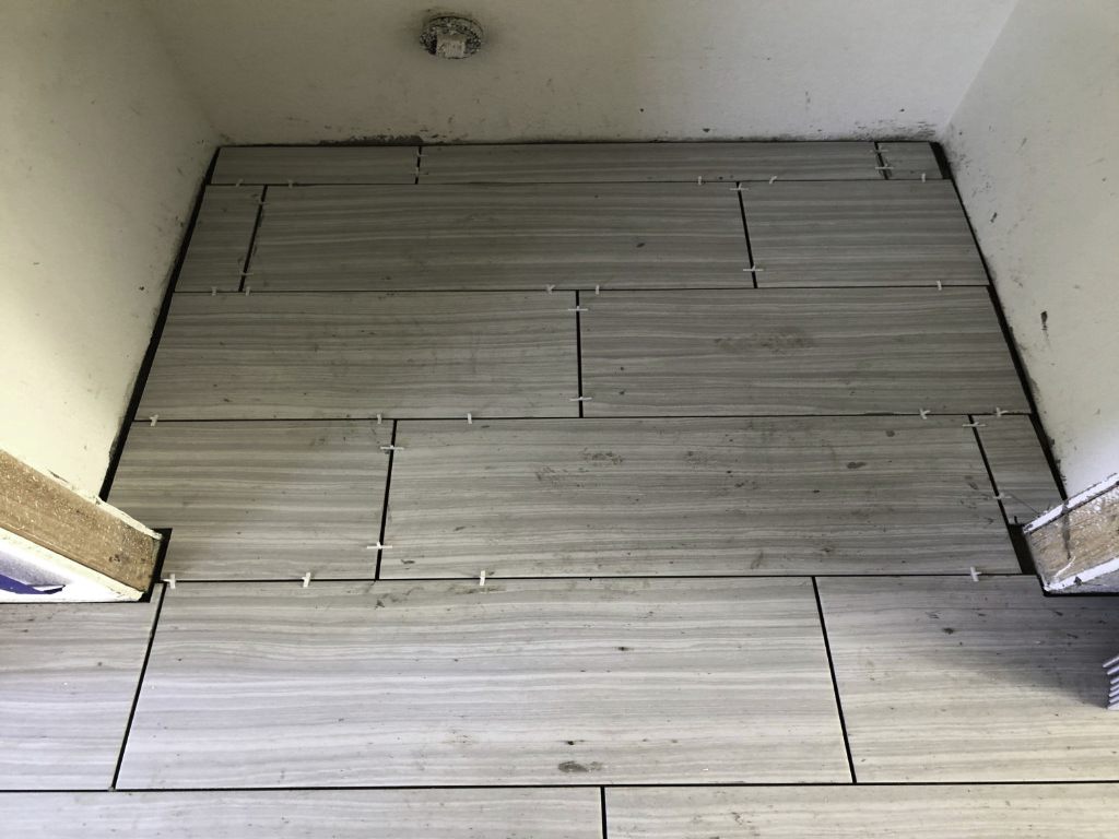 Spacing Ceramic Floor Tiles, a2mContractors